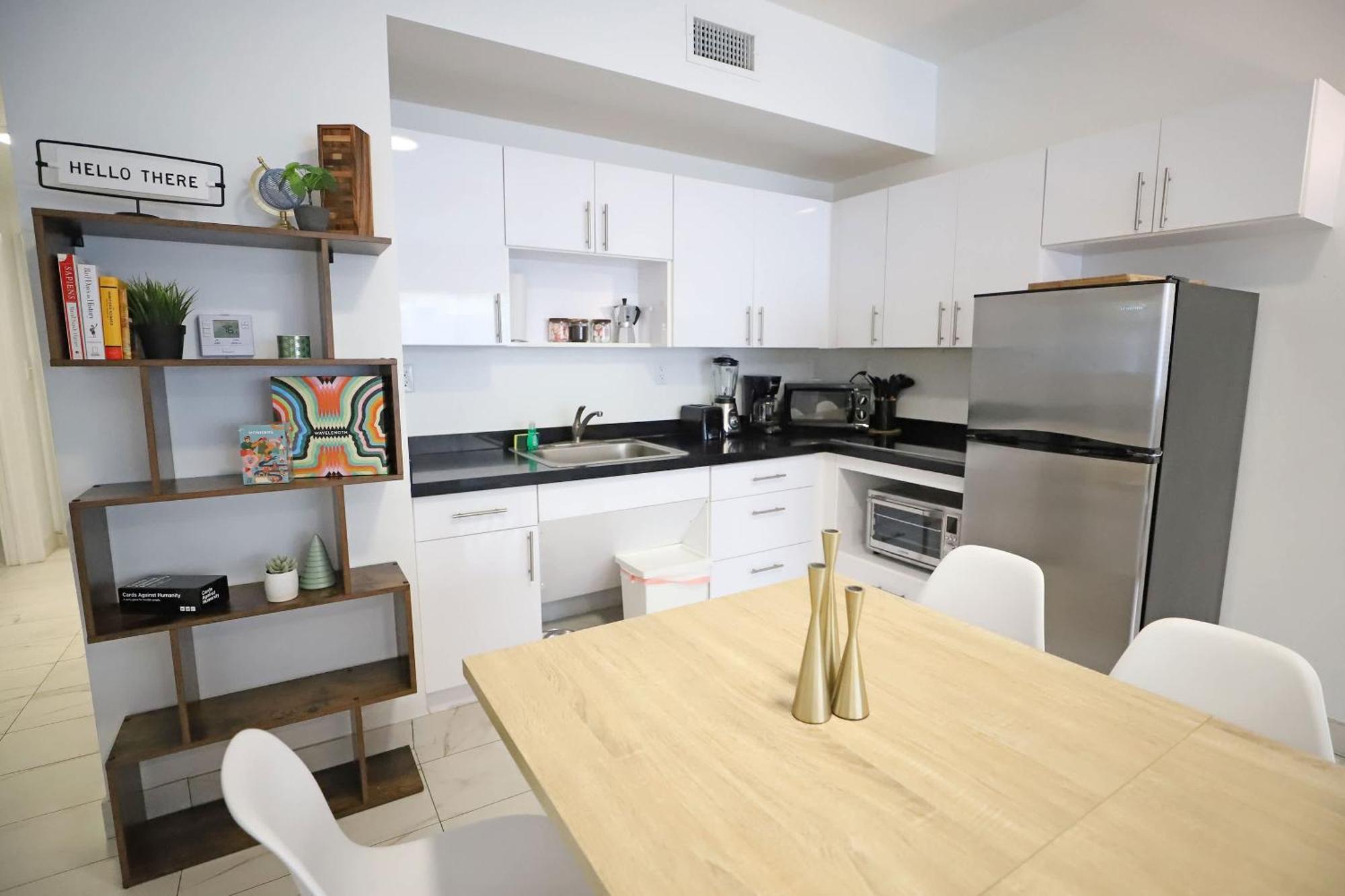 3 Bedroom 3 Bathroom Miami Beach Apartment With Free Parking Екстер'єр фото